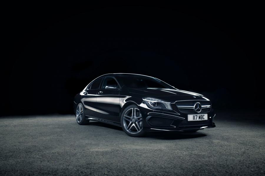  Mercedes-Benz CLA45 AMG 2013 года  (UK) (фото 15 из 30)